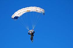 开云体育下载-当星光刺穿王朝，迪巴拉爆发与哥伦比亚掀翻西班牙的双重启示