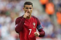 开云体育在线-浓眉之舞，西决生死夜，一人引领全队节奏