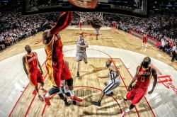 开云体育在线-从拉沃尔杯到年终总决赛，辛纳的惊艳四座，如何重塑网坛唯一性？