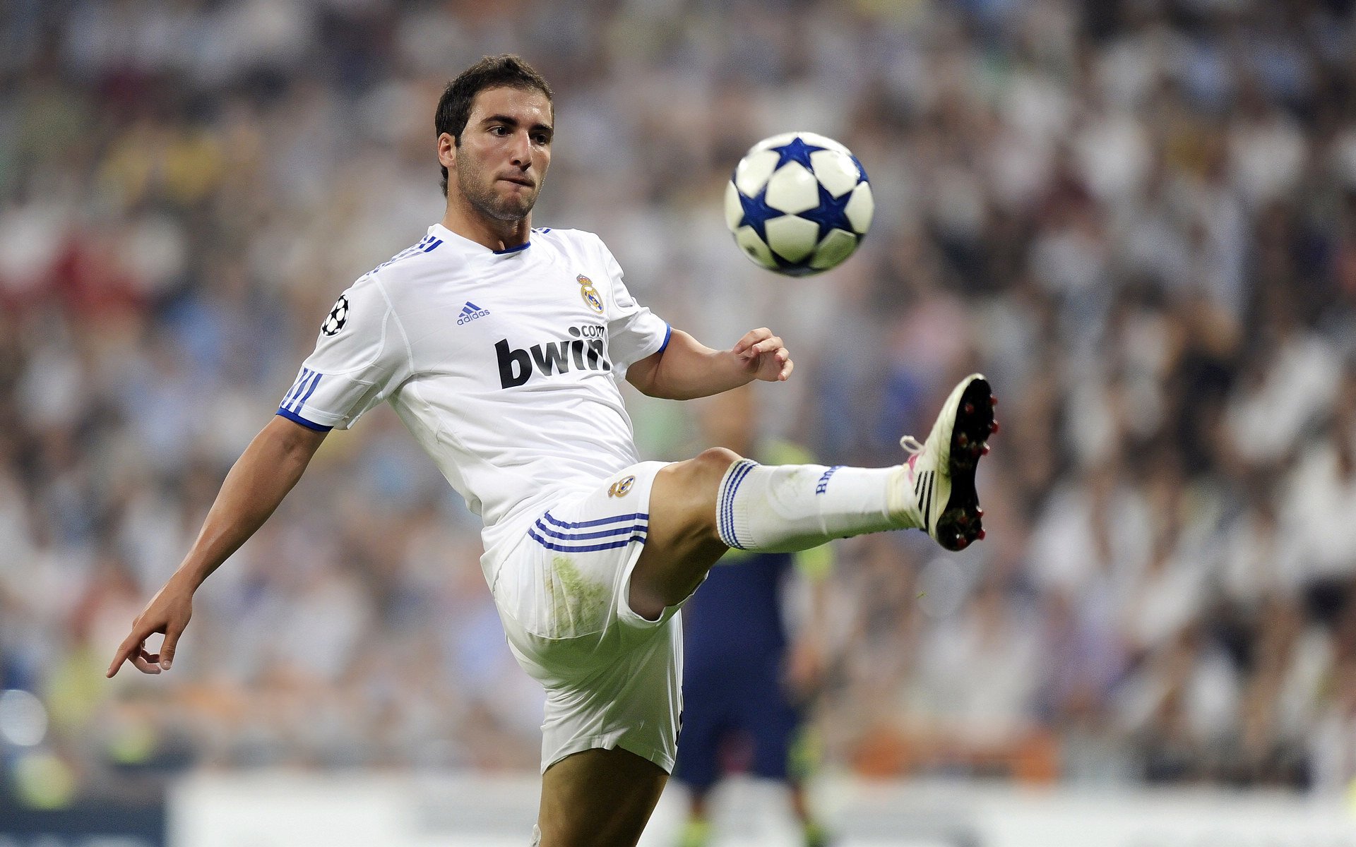 从波哥大到曼彻斯特,当逆转成为传奇的注脚