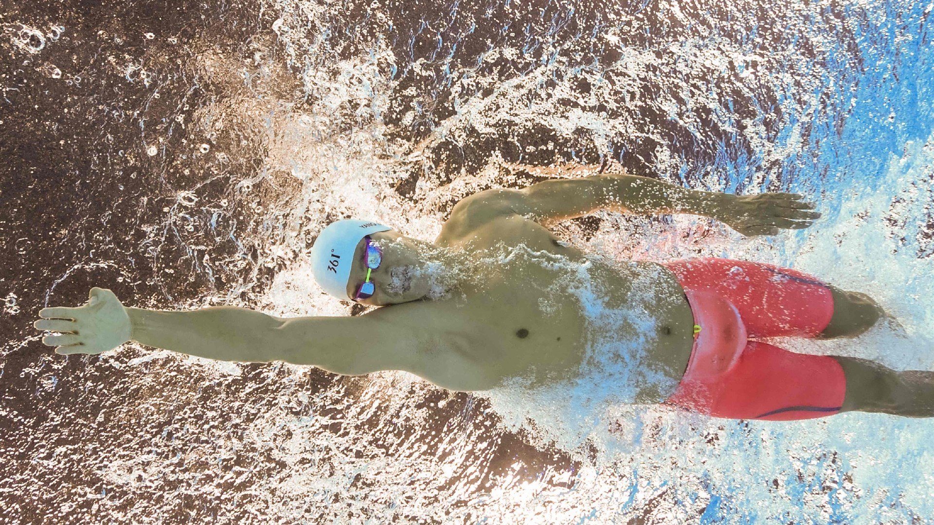 中国新星闪耀欧洲,险胜拜仁之夜,福登惊艳四座的东方启示